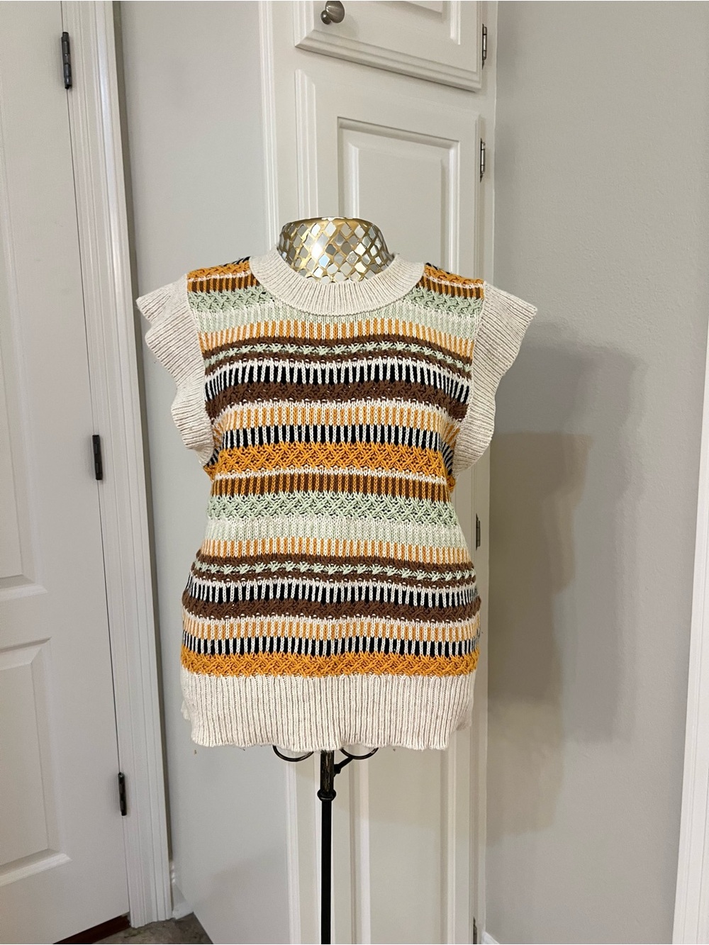 Versions Striped Knit Sleeveless Sweater Top